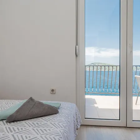 Amelie Apartment