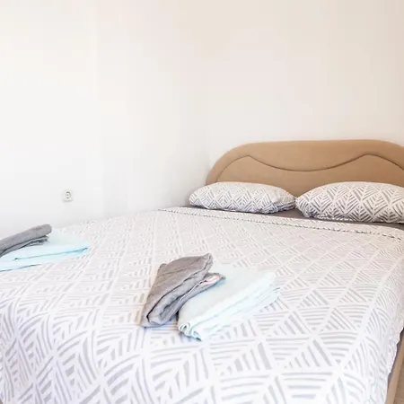 Amelie Apartment